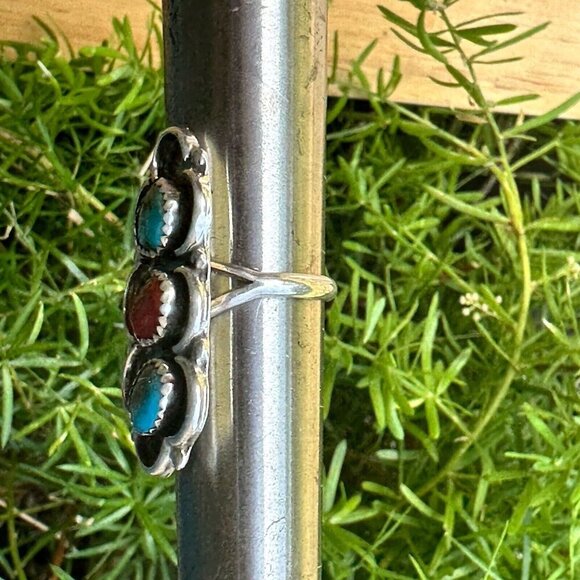VTG Old Pawn Navajo 5.9g Sterling Silver Ring Natural Turquoise Coral Size 5 - Picture 7 of 7